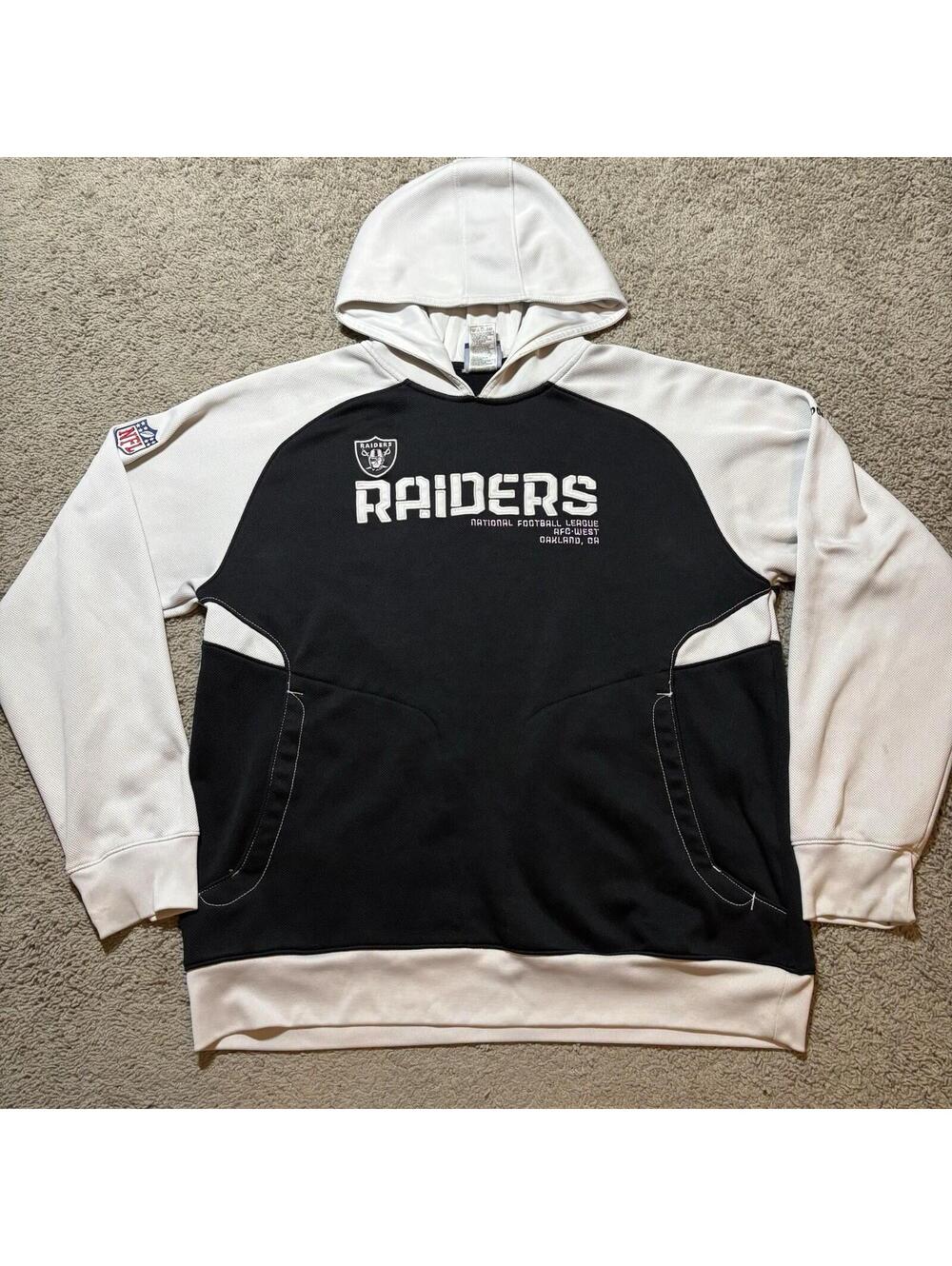 VTG Oakland Raiders Reebok NFL Onfield Hoodie Mens Large Black White Pullover